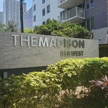 Building Photo - 850 N Miami Ave