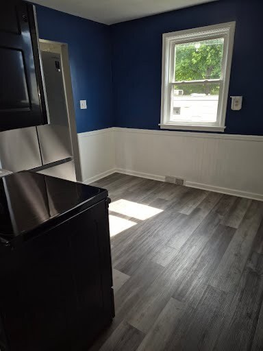 kitchen - 1217 MacArthur Ave