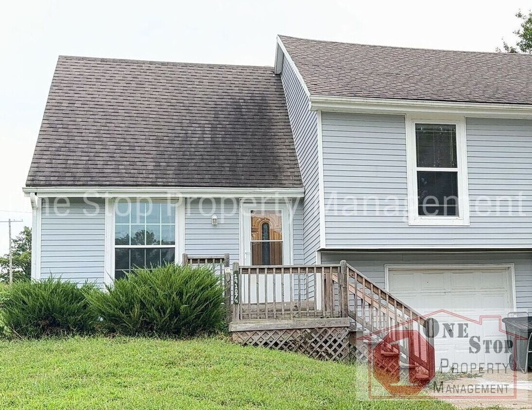Foto principal - 3 bedroom, 1 bathroom duplex in Independen...