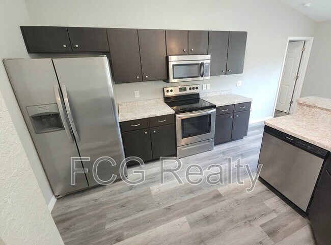 Foto del edificio - 525 Marion Oaks Ln