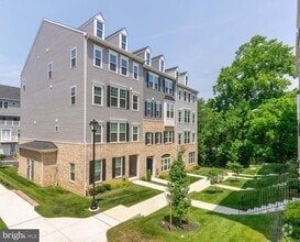 Building Photo - 4113 -B Chickadee Ct