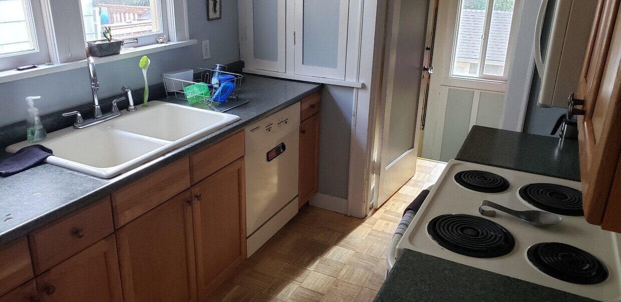 Foto del edificio - 4808 37th Ave NE