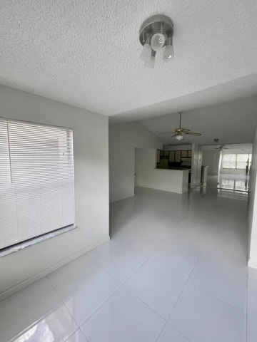 Building Photo - 2946 S University Dr