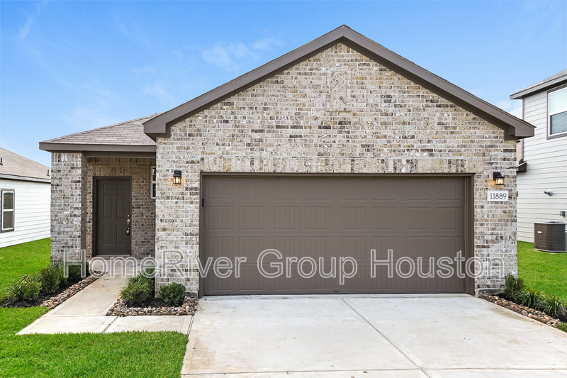 Foto principal - 11889 Whirlaway Dr