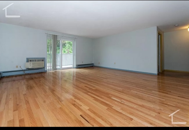 Building Photo - 121 Tremont St