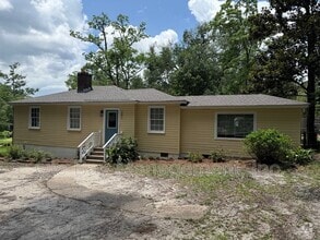 Building Photo - 251 Azalea Cir W