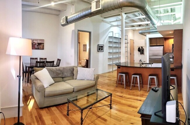 Foto del edificio - 111 Beach St