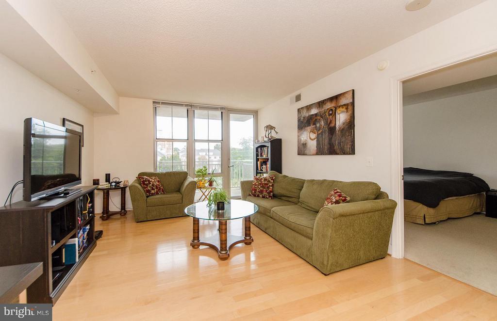 Foto principal - 11800 Sunset Hills Rd