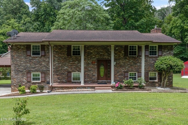 Photo - 1301 Chert Pit Rd House