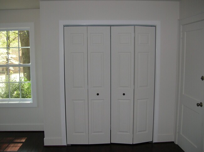 Foto del edificio - 1150 Standard Dr NE