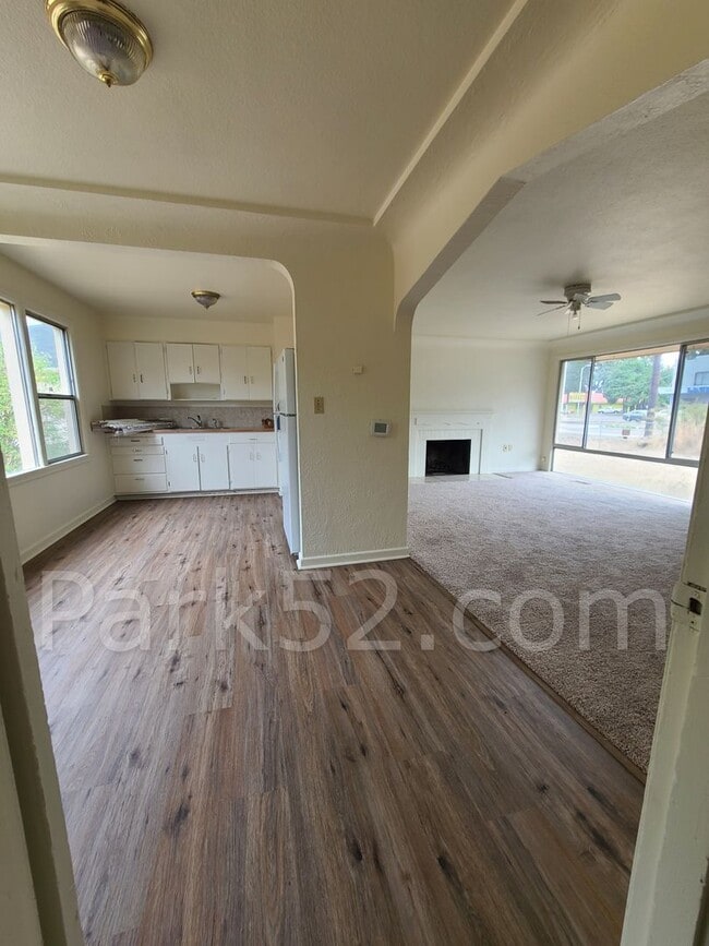 Building Photo - 9133 Veterans Dr SW