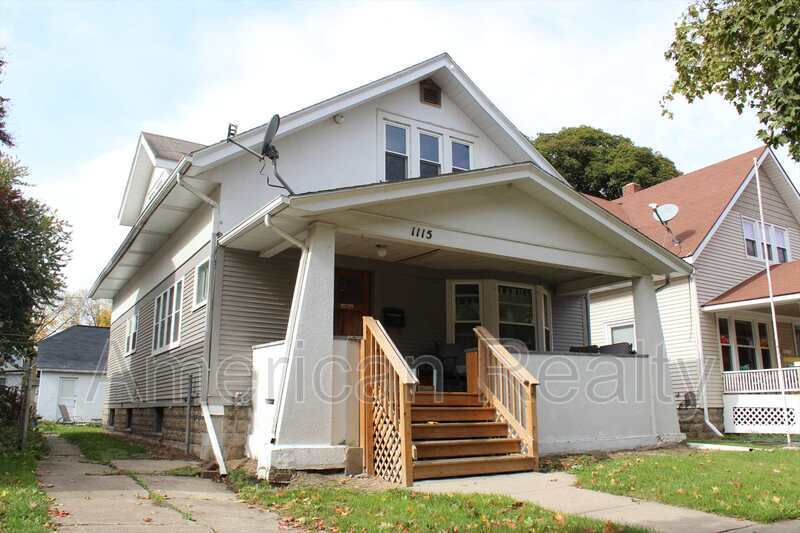 Primary Photo - 1115 Powers Ave NW