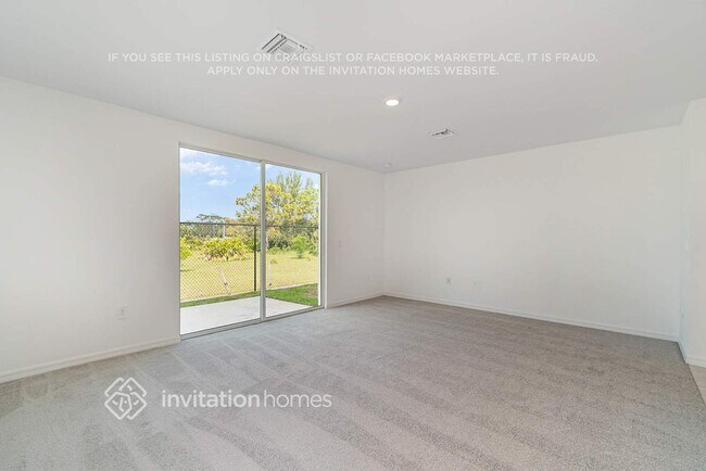 Foto del edificio - 7165 Greenwood Park Cir