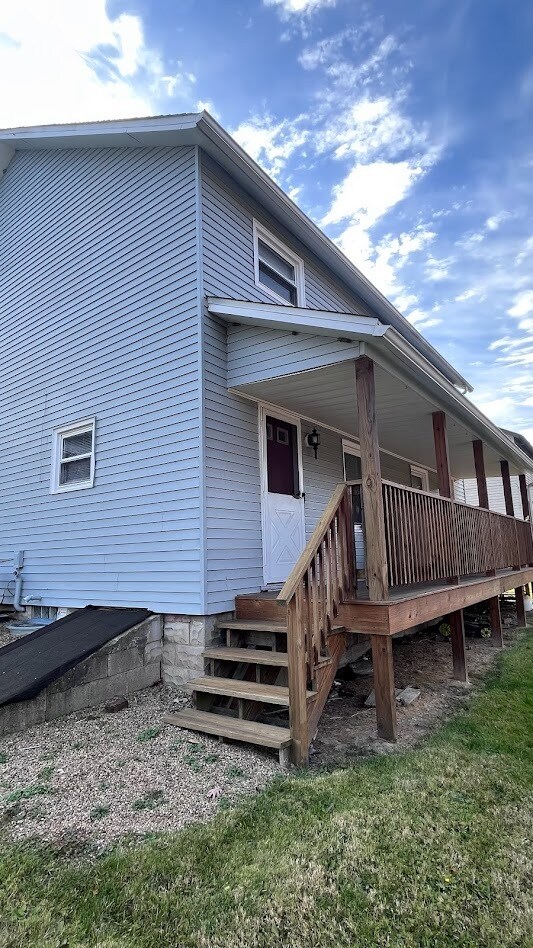 Building Photo - 1125 Springdale Dr