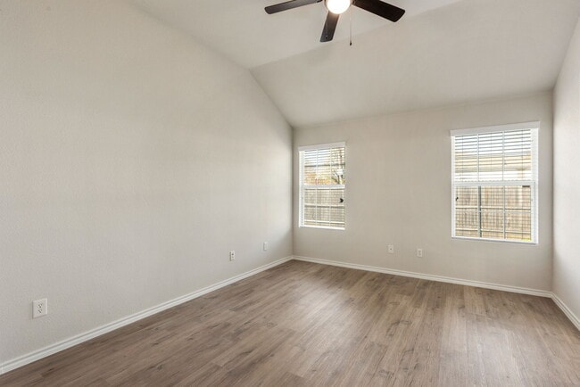 Building Photo - 3101 Lance Ln