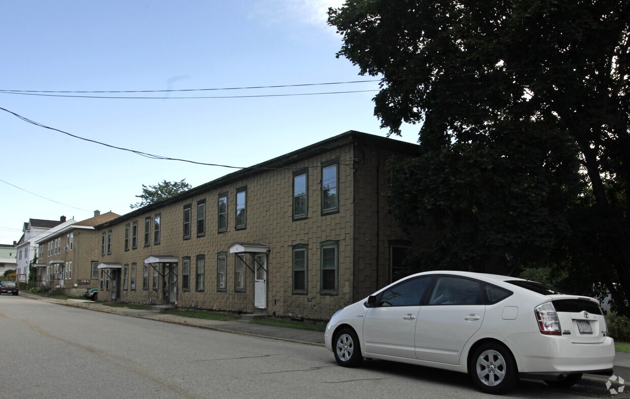 1624 Market St, ster, MA 01570 Apartments in ster, MA