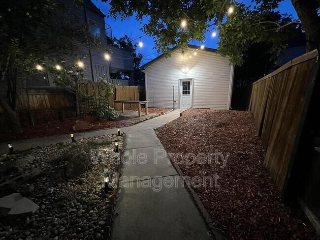 Building Photo - 1850 W 33rd Ave