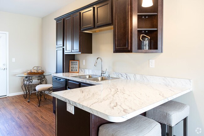 2HAB, 2BA - Cocina - Wyndamere Apartments - WYN