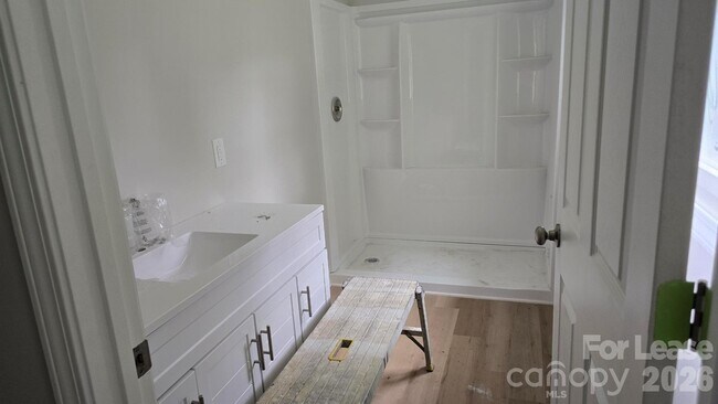 Foto del edificio - 3309 Rollingwood Dr