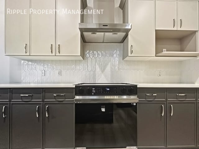 Photo du bâtiment - Fantastic 3 Beds, 3 Baths Single- Family |...