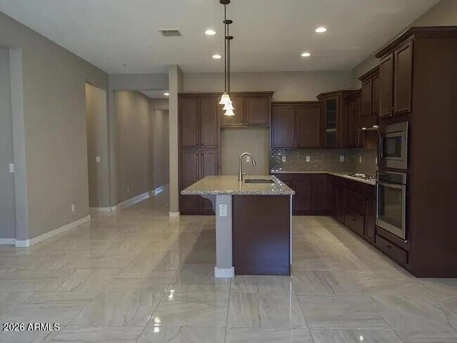 Foto del edificio - 1705 W Dawn Dr