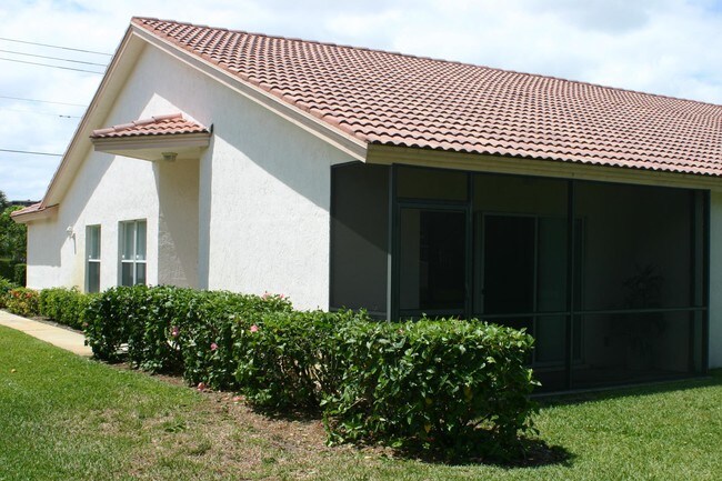 Foto del edificio - 1160 NW 15th Ave