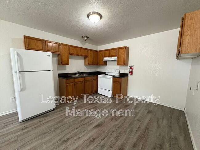 Foto del edificio - 404 N Anglin St