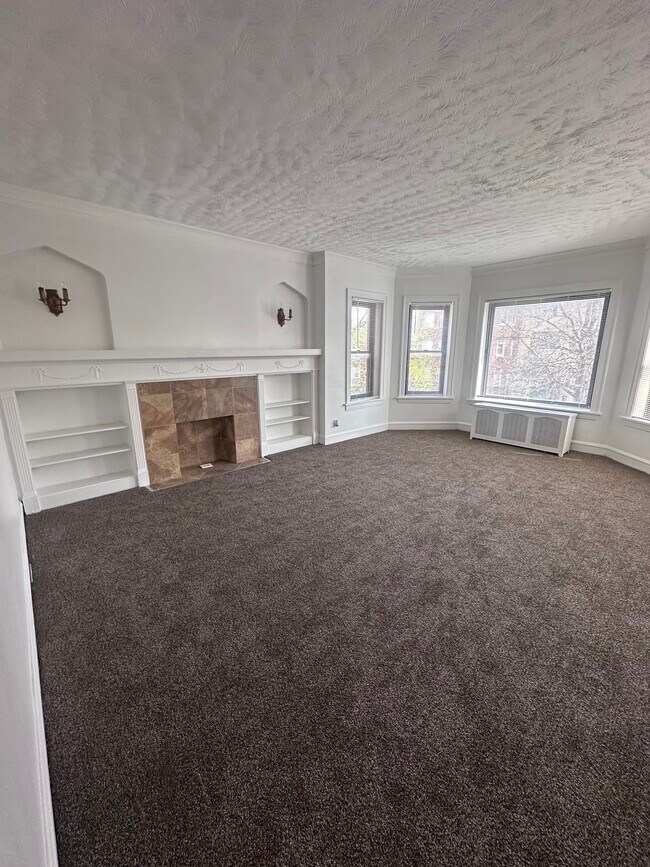 Foto del edificio - 8014 S Vernon Ave