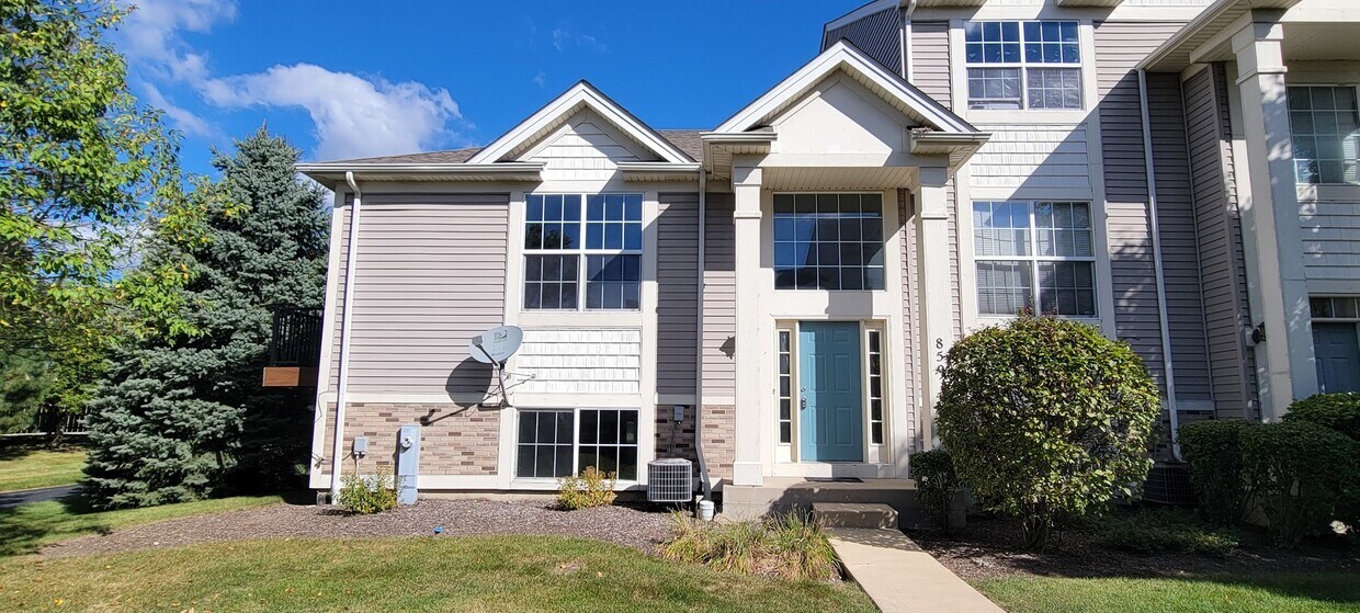 Foto principal - 859 Summit Creek Dr