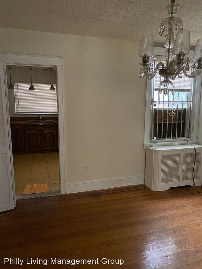 Building Photo - 3 br, 1 bath House - 5866 Malvern Ave