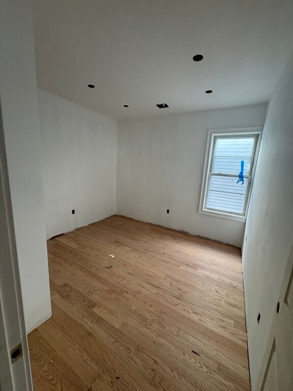 Foto del edificio - 910 E 4th St