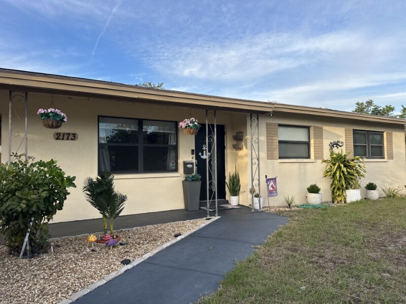 Foto principal - 2173 63rd Ave S