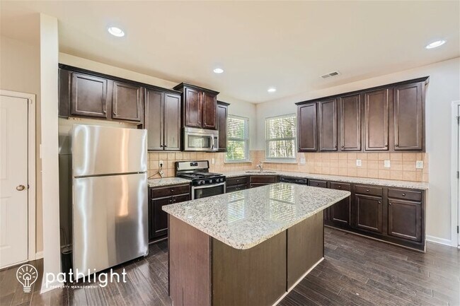 Foto del edificio - 4050 Tarnwood Place, Douglasville, GA, 30135