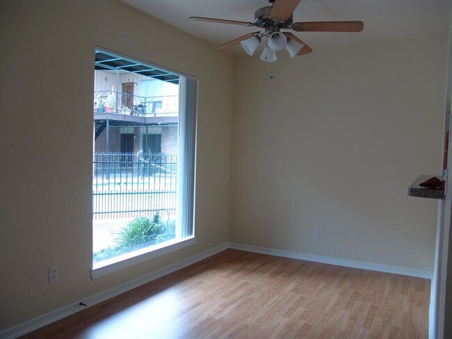Building Photo - 3314 Branard St