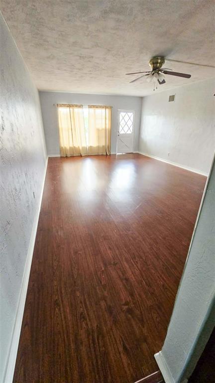 Foto del edificio - 2451 Canadian Way