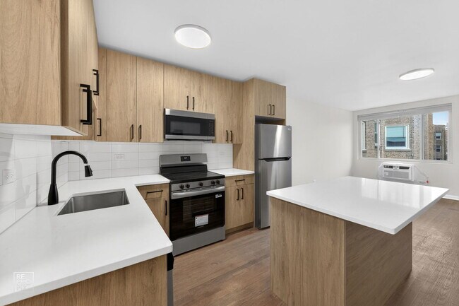 Foto del edificio - 7359 N Winchester Ave