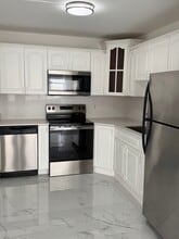 Building Photo - 1300 NE Miami Gardens Dr