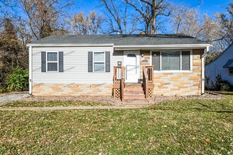 Building Photo - 229 Wiegel Dr