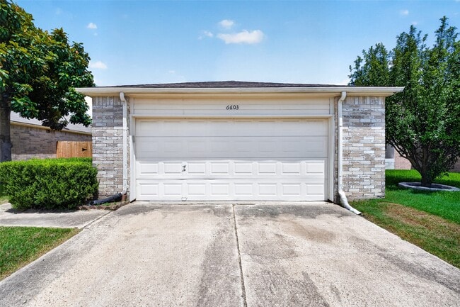 Building Photo - 6603 Grandvale Dr