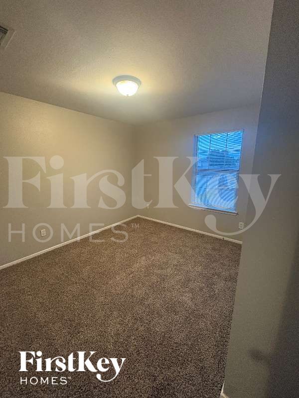 Building Photo - 20618 Patriot Park Ln