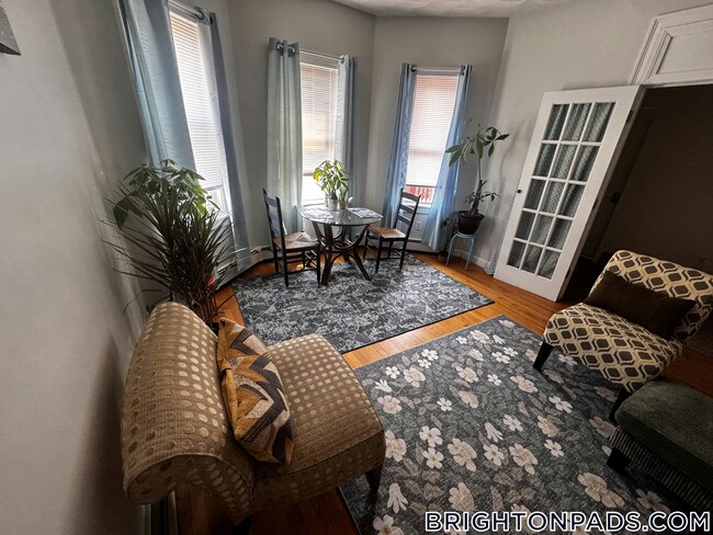 Foto del edificio - 40 Litchfield St