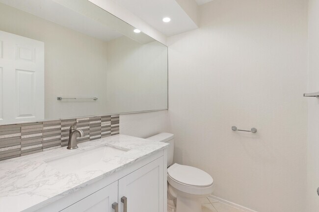 Building Photo - 42394 Liolios Dr