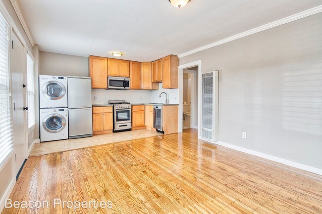 Foto del edificio - 2441 Curtis St