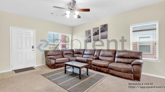 Foto del edificio - 1933 Howth Ave