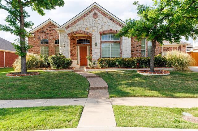 Foto principal - 1220 Apache Lake Dr