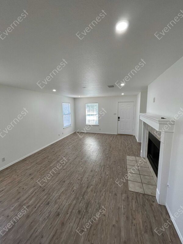 Building Photo - 720 Blair Ave