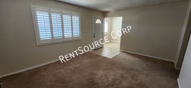 Building Photo - 42000 Blueflax Ave