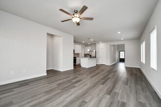 Building Photo - 16513 Breezy Knl Ct