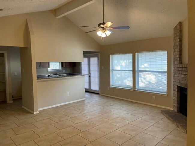 Foto del edificio - 11019 Shadowfield Dr
