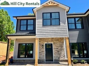 Building Photo - 102 Sunburst Villa Dr